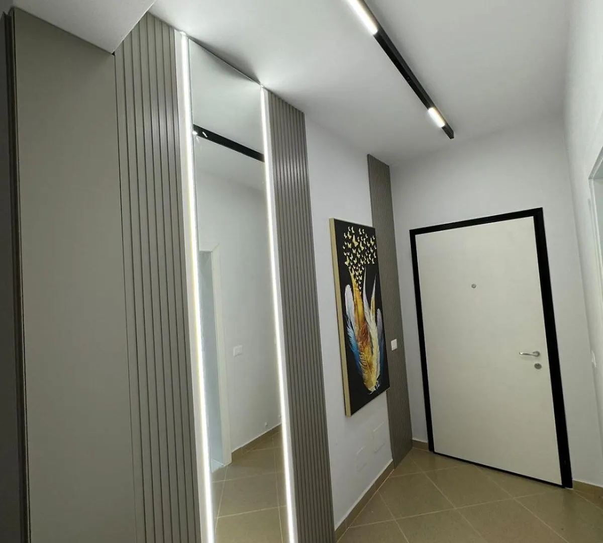 Cozyapartments Tirana 0*,  Albania